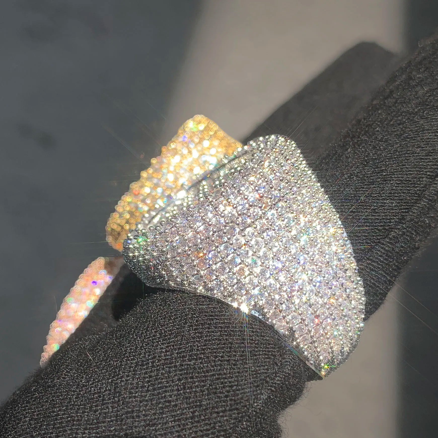 Round Fully flooded Rings 18K Gold silver, rose, gold
