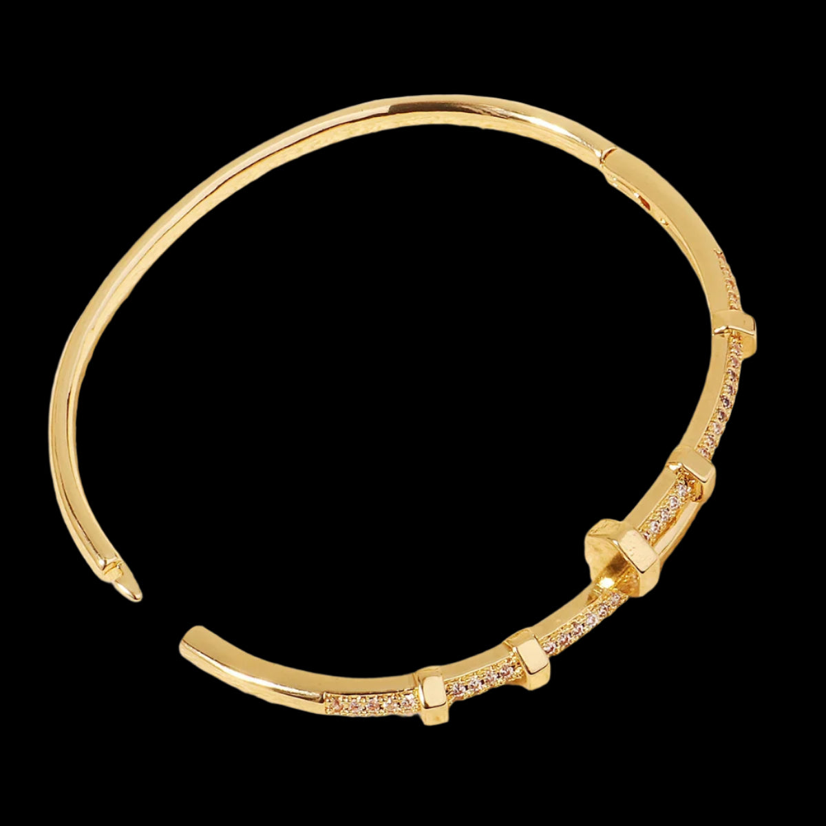 Female Nail Bracelet Screw design